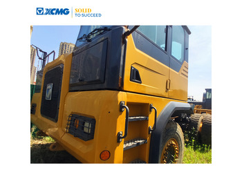 Самосвал XCMG