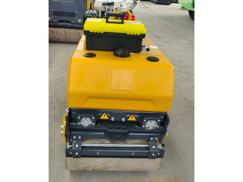 Мини валяк XCMG XMR083 light mini double drum 1 ton vibratory compactor: снимка 5 Мини валяк XCMG XMR083 light mini double drum 1 ton vibratory compactor: снимка 5