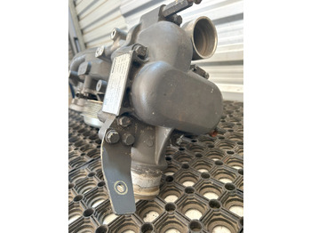 Помпа за охлаждаща течност DAF COOLANT PUMP DAF XF 106: снимка 4