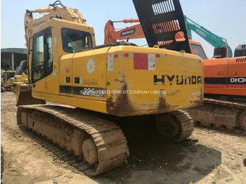 Верижен багер HYUNDAI R215