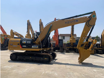 Верижен багер CATERPILLAR 320D2