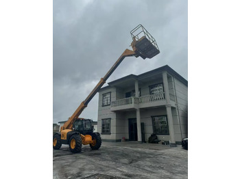 Телескопичен товарач JCB