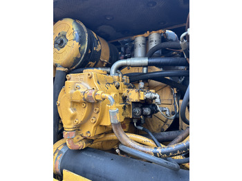 Хидравлична помпа LIEBHERR