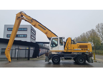 Багер за манипулиране на материали LIEBHERR A 934