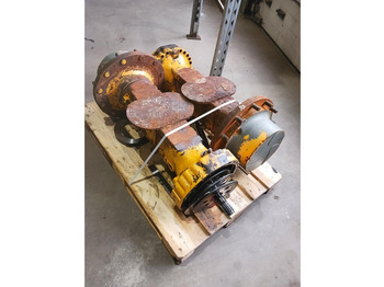 Ос и части LIEBHERR