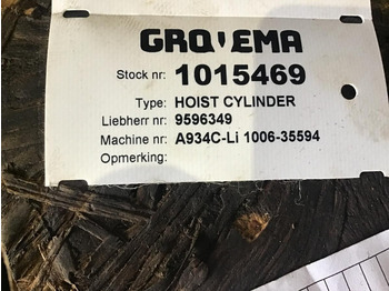 Хидравличен цилиндър LIEBHERR