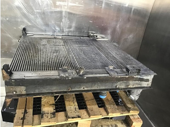 Радиатор LIEBHERR