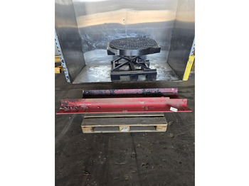 Броня Liebherr Covering right: снимка 2