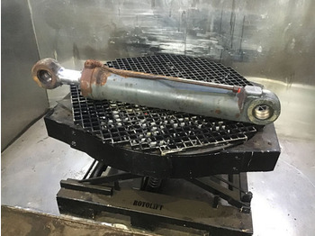 Хидравличен цилиндър LIEBHERR