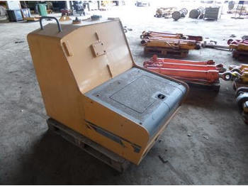 Liebherr Fuel Tank - Резервоар за гориво за Строителна техника: снимка 1 Liebherr Fuel Tank - Резервоар за гориво за Строителна техника: снимка 1