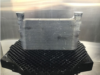 Интеркулер LIEBHERR