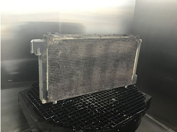 Маслен охладител LIEBHERR