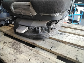 Седалка LIEBHERR