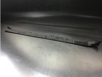 Кабина и интериор LIEBHERR