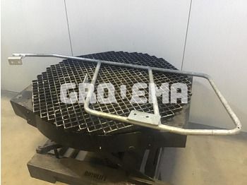 Кабина и интериор LIEBHERR