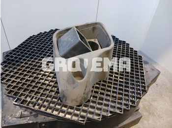 Кабина и интериор LIEBHERR