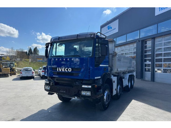 Самосвал камион IVECO Trakker