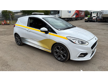 Лек автомобил FORD