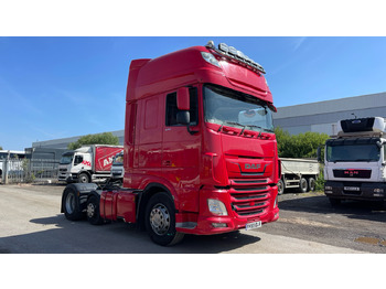 Влекач DAF XF 530