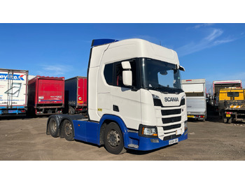 Влекач SCANIA R 450