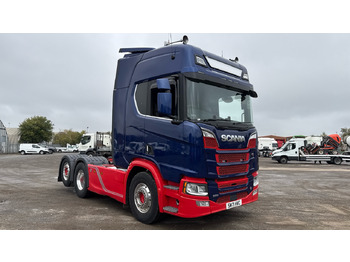 Влекач SCANIA R