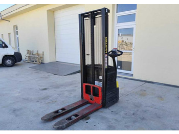 Стакер HYSTER