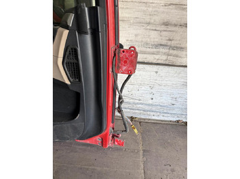 Врата и части за Камион MAN TGX Fahrertür Rot Spiegel Innenverkleidung LN 63: снимка 3