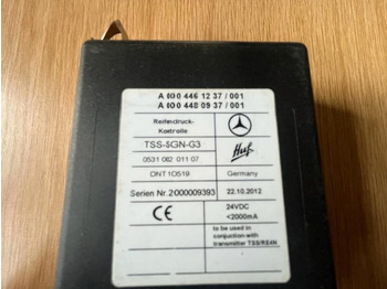 Блок за управление за Камион Mercedes Reifendruck-Kontrolle Steuergerät A 000 446 12 37: снимка 2