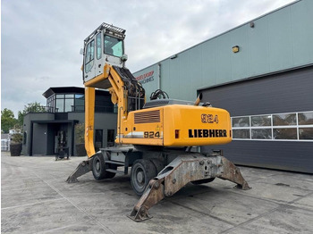 Багер за манипулиране на материали Liebherr A 924 C: снимка 3