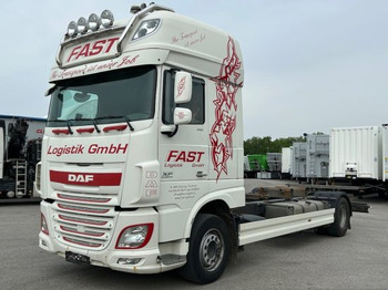 Контейнеровоз/ Сменна каросерия камион DAF XF