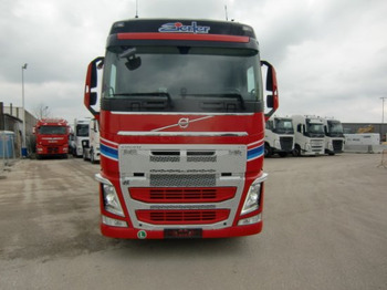 Камион Volvo FH 500 8X4*4 Euro 6, Retarder, Tierkörpertransport Voll Luft: снимка 2