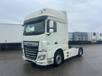 Влекач DAF XF 106 460