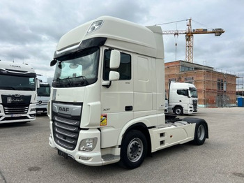 Влекач DAF XF 530