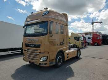 Влекач DAF XF 530