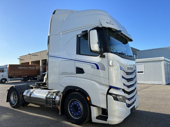 Влекач IVECO Stralis 460