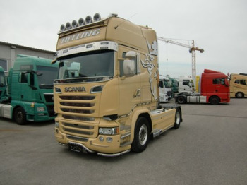 Влекач SCANIA R 520