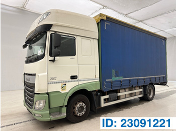 Камион с брезент DAF XF 460