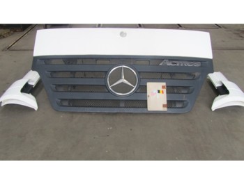 Кабина и интериор MERCEDES-BENZ