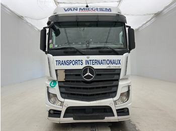 Влекач Mercedes-Benz Actros 1842: снимка 2