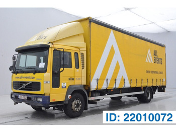 Камион с брезент VOLVO FL 220