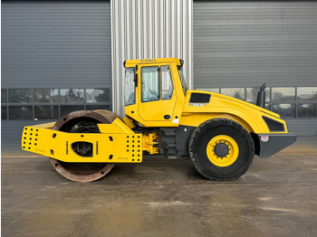Валяк BOMAG
