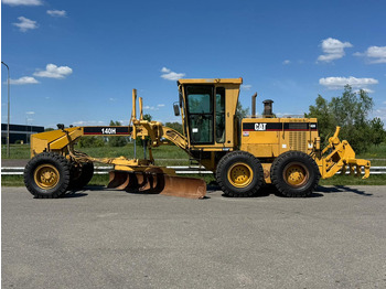 Грейдер CATERPILLAR 140H