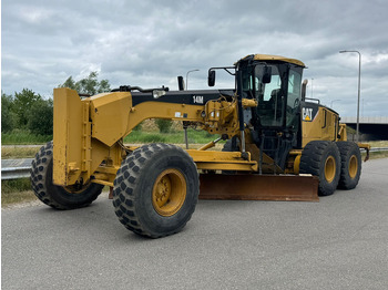 Грейдер CATERPILLAR 14