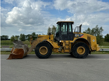 Колесен товарач CATERPILLAR 962H