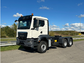 Влекач MAN TGS 33.400