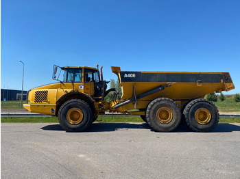 Съчленен самосвал VOLVO A40E