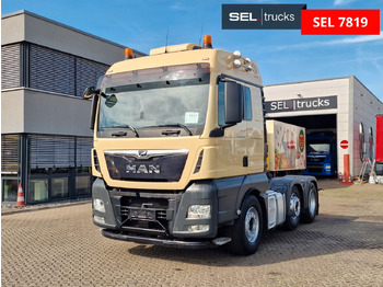 Влекач MAN TGX 26.500