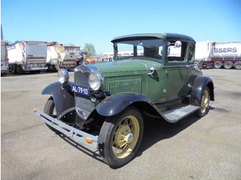 Лек автомобил FORD