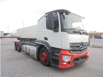 Автовоз камион Mercedes-Benz Actros 2340 LL 6X2: снимка 3 Автовоз камион Mercedes-Benz Actros 2340 LL 6X2: снимка 3