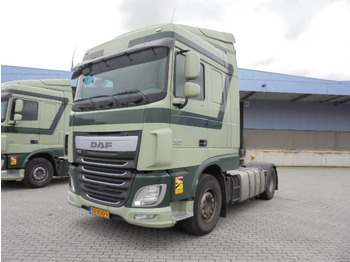 Влекач DAF XF